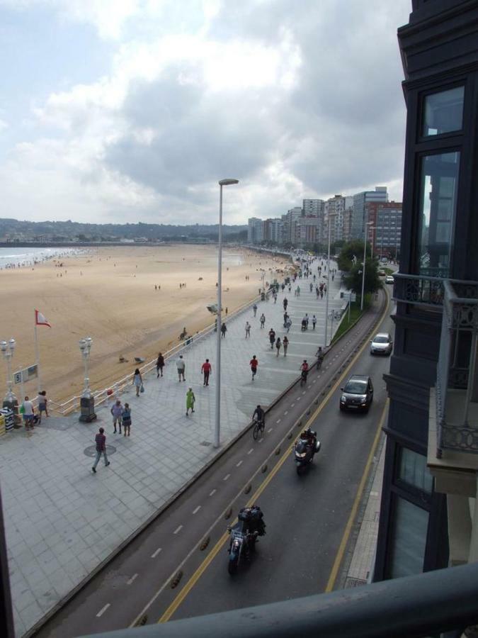 Vivienda En Gijon Frente Al Mar Villa Exteriör bild